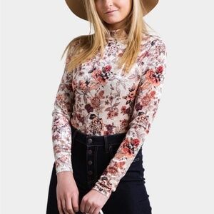 Coco + Jaimeson Velvety Floral Long Sleeve Bodysuit, Medium.